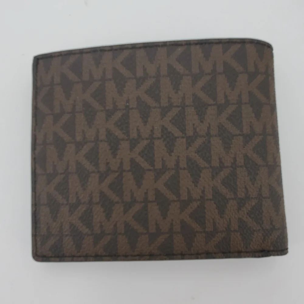 🆕 Michael Kors Billfold with ID Credit Card Gift Set
